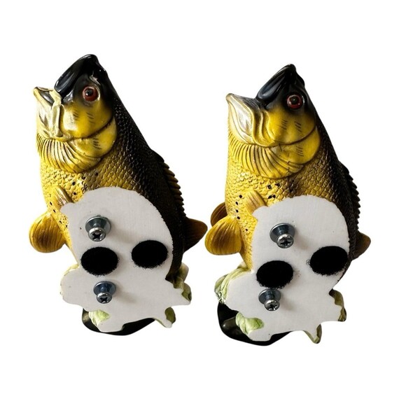 Life Symbols 2 VTG 2000 Bass Fish Trophy Casket Corner Wall Decoration - Picture 6 of 9